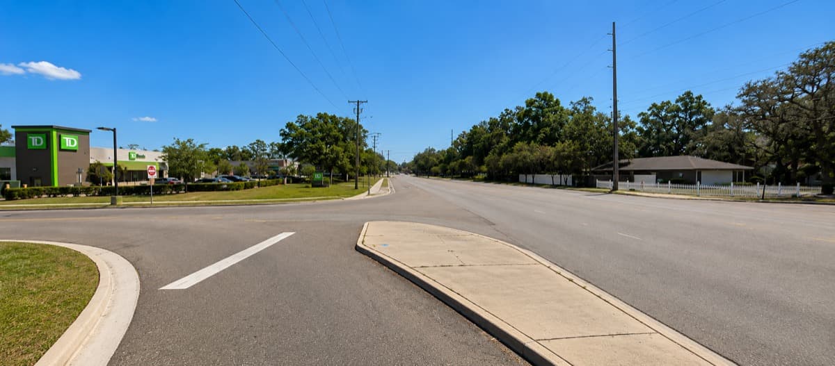 Bloomingdale Avenue Valrico FL relocation guide