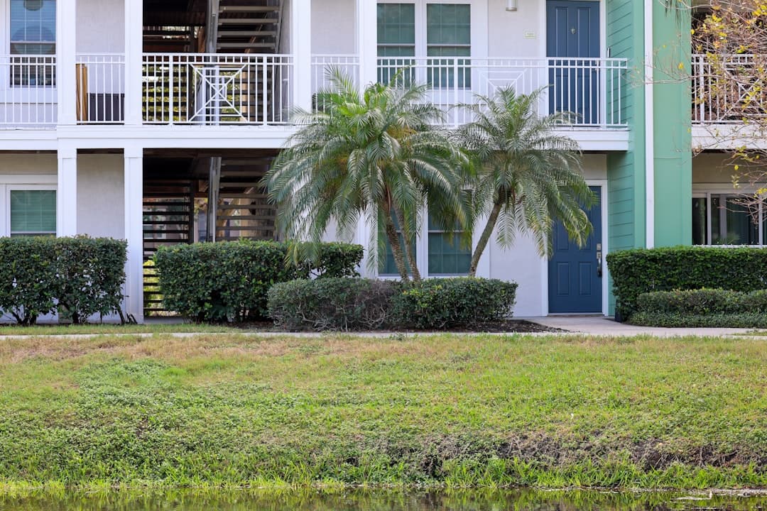Sun City Center FL active adult retirement community activities and amenities in Hillsborough County