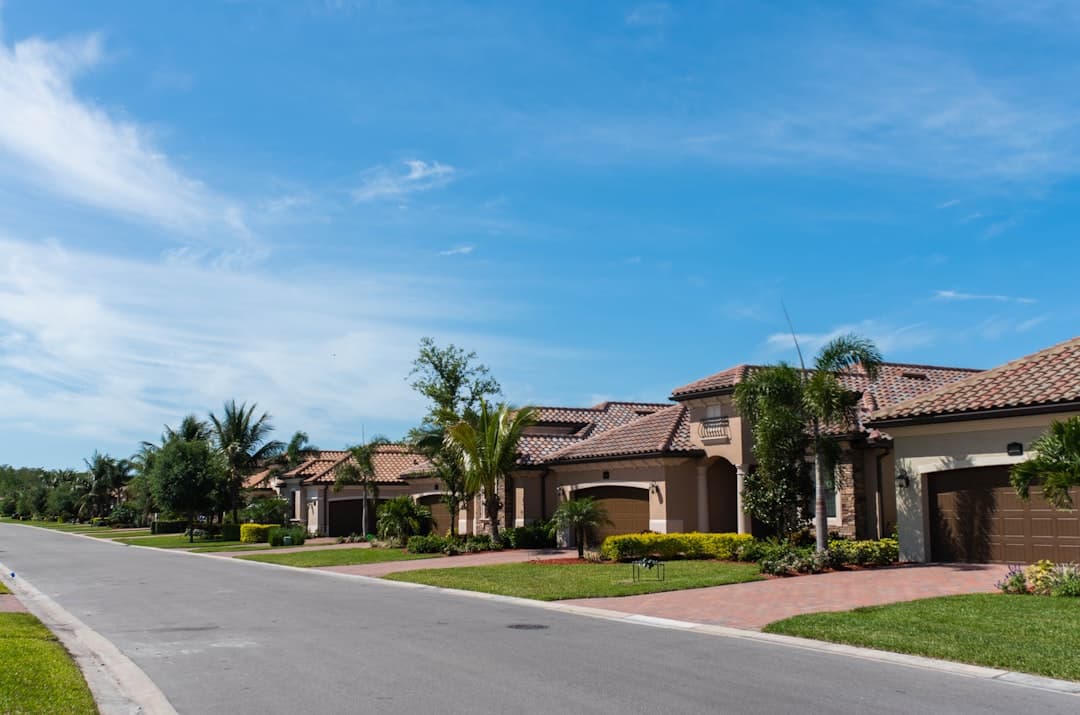 Thonotosassa FL real estate 2026 in 33592 Hillsborough County featuring large lots and rural properties near Tampa