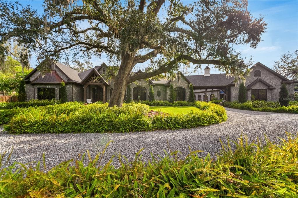 3005 S Miller Road Valrico FL — $2.2 million estate sale in 33596
